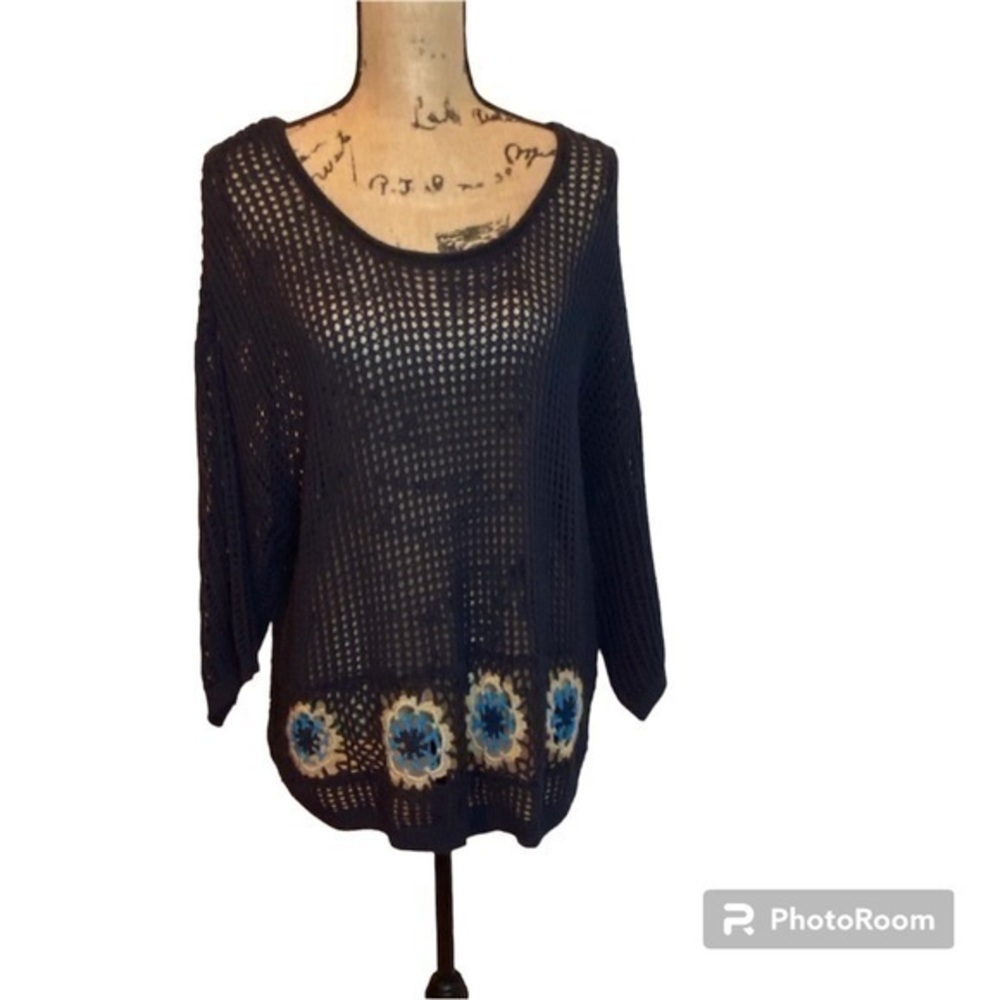 2 for $10 Cato Crochet Navy Top Size XL